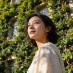 Une grimpante installée il y a deux ans couvre déjà la façade entière sans qu'on l'ait arrosée une seule fois